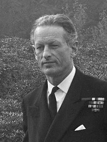 William O'Brien (Royal Navy officer) httpsuploadwikimediaorgwikipediacommonsthu