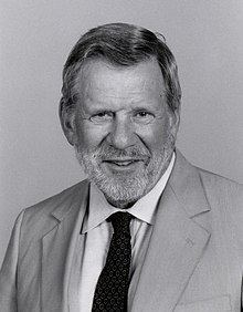 William P. Hobby Jr. httpsuploadwikimediaorgwikipediacommonsthu