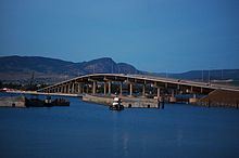 William R. Bennett Bridge httpsuploadwikimediaorgwikipediacommonsthu