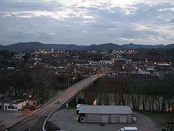 Williamsburg, Kentucky httpsuploadwikimediaorgwikipediacommonsthu