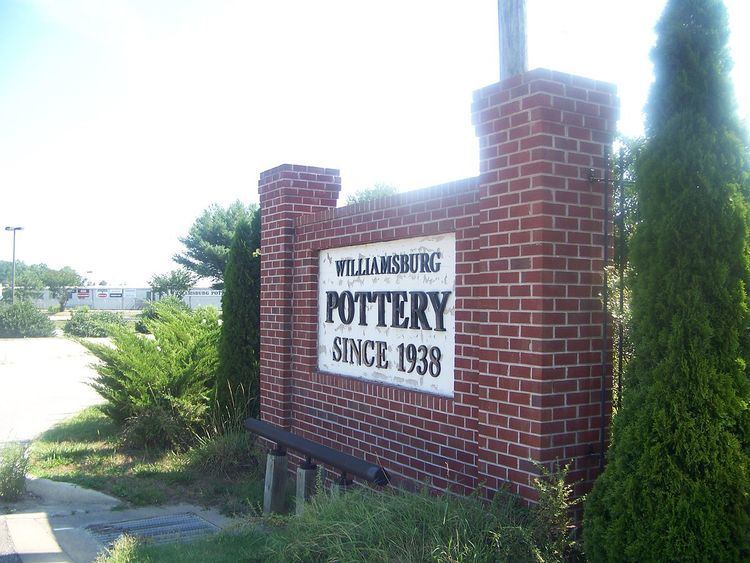 Williamsburg Pottery Factory