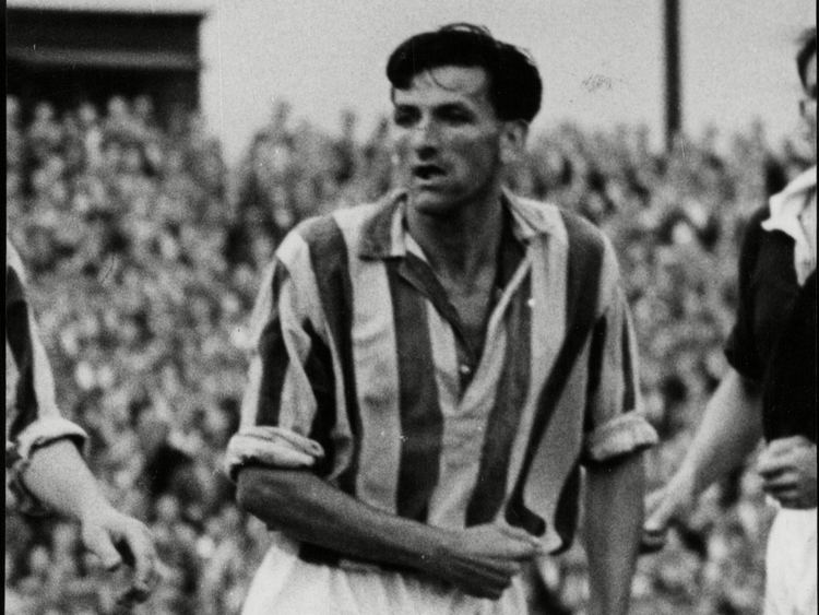 Willie Finlay Willie Finlay Redoubtable defender who won Scottish trophies and