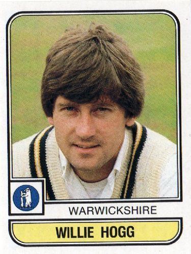 Willie Hogg WARWICKSHIRE Willie Hogg 219 PANINI World of Cricket 83 1983