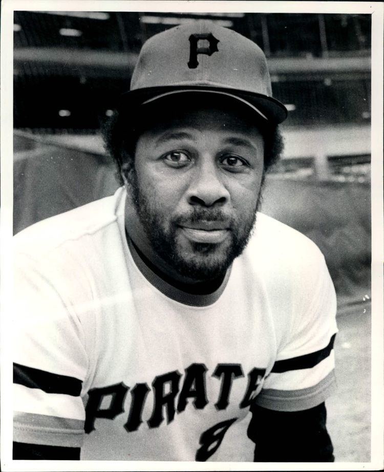Willie Stargell Lot Detail 197586 Willie Stargell Pittsburgh Pirates