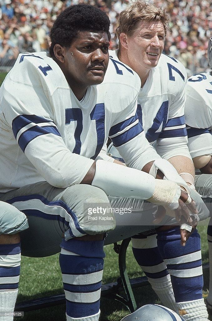 Willie Townes Dallas Cowboys Willie Townes 71 and Bob Lilly 74 on sidelines