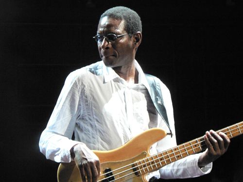 Willie Weeks Bass in the USA Bass Guitar magazine