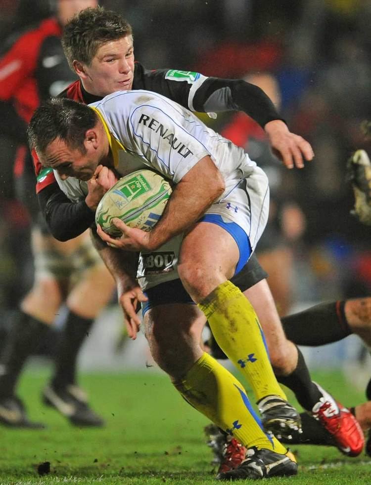 Willie Wepener Clermont Auvergnes Willie Wepener takes on Saracens Owen Farrell