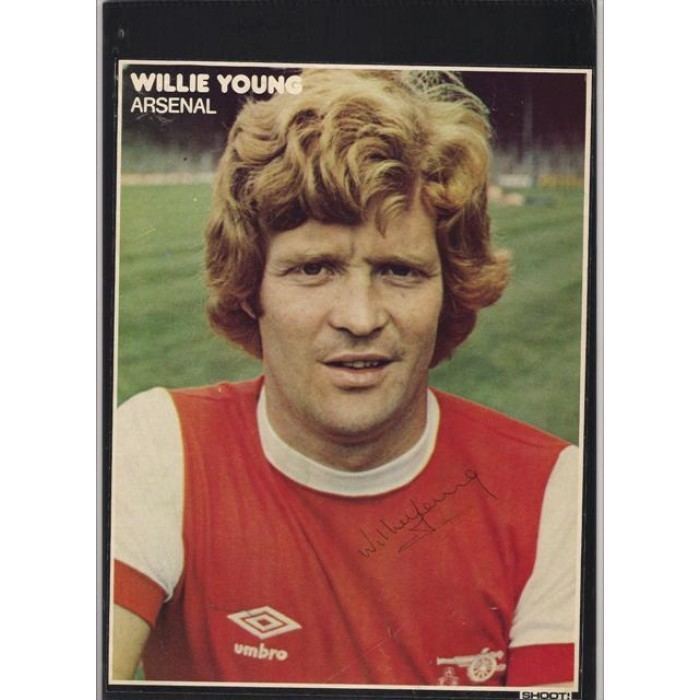 Willie Young (footballer, born 1951) soccersignaturescoukimagecachedataWillie20Y