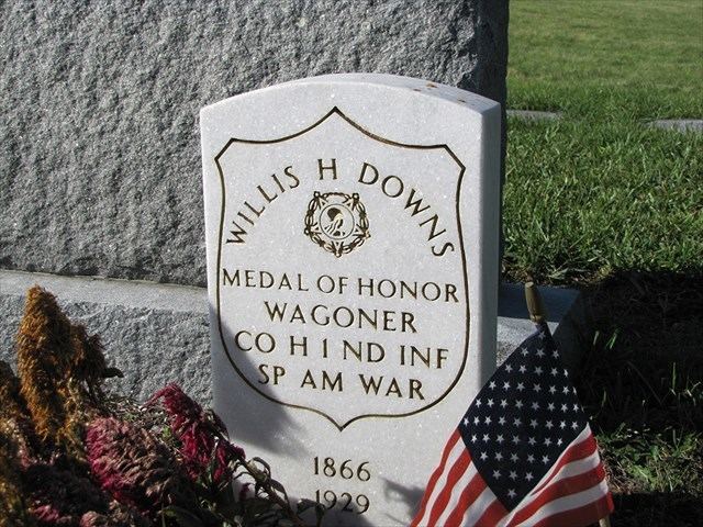 Willis H. Downs GC4QTWF Medal of Honor Willis H Downs NDSQ Traditional Cache