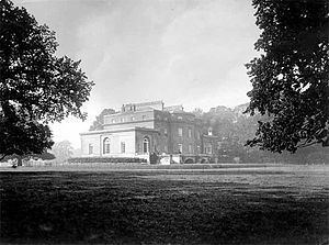 Wilton Park Estate httpsuploadwikimediaorgwikipediacommonsthu