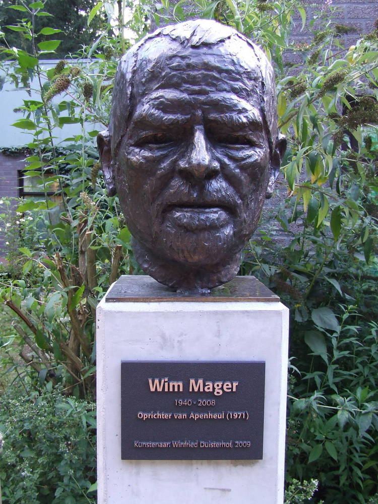 Wim Mager Statue of Wim Mager ZooChat