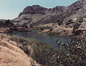 Wind River (Wyoming) httpsuploadwikimediaorgwikipediacommonsthu