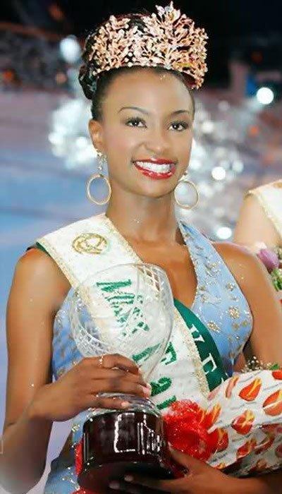 Winfred Omwakwe Winifred Omwakwe ascended as Miss Earth 2002 Winner Award goes to