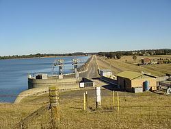 Wingecarribee Dam httpsuploadwikimediaorgwikipediacommonsthu