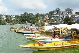 Winter Festival at Mount Abu, Rajasthan httpswwwindianholidaycompicturestravelguide