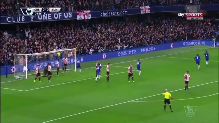 WJMT VIDEO As Chelsea fans honor Mourinho Ivanovic scores to Chelsea