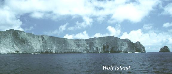 Wolf Island wwwgeocornelledugeologyGalapagosWWWIslaWolfjpg