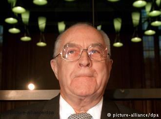 Wolfgang Vogel Former East German Negotiator Wolfgang Vogel Dies