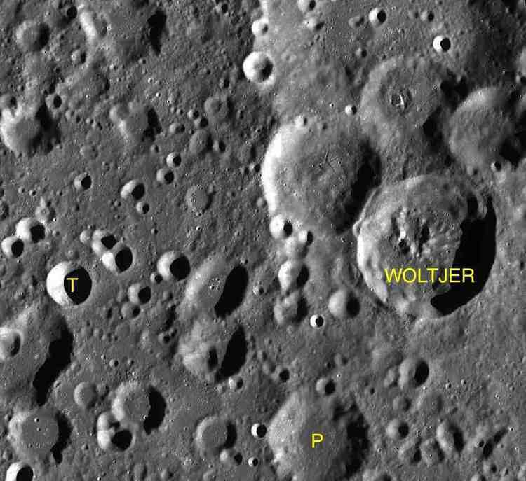 Woltjer (crater)