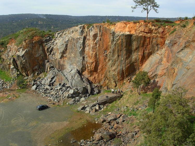 Women's rock climbing in Australia