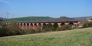 Wommen Viaduct httpsuploadwikimediaorgwikipediacommonsthu