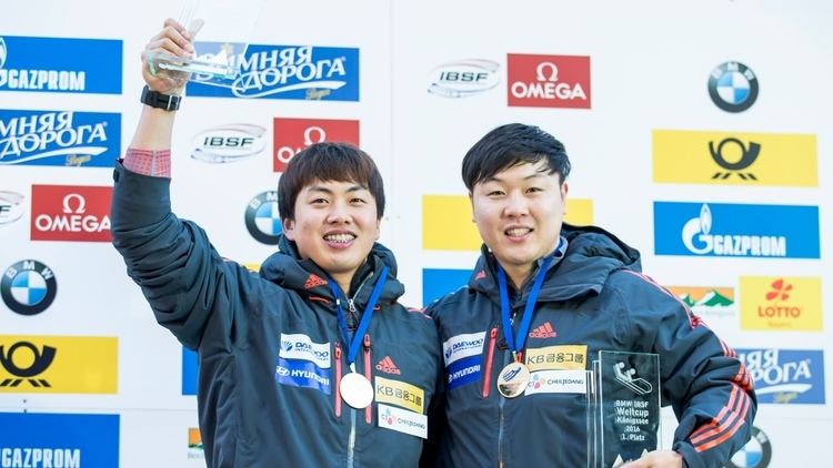 Won Yun-jong South Koreas Won Yunjong wins World Cup bobsleigh overall title