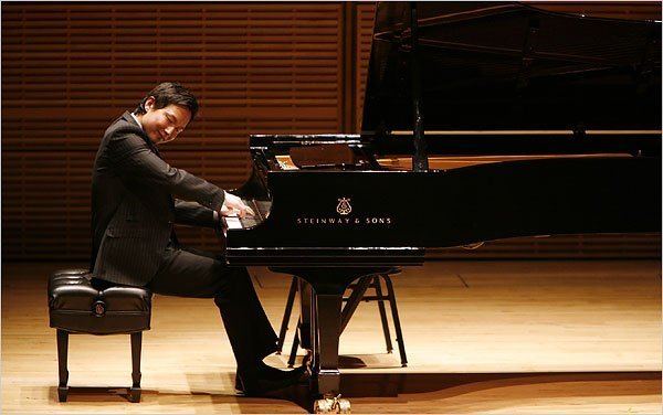 Wonny Song At Zankel Hall a Young Pianist Flexes His Muscles in a
