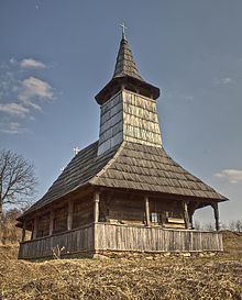 Wooden Church, Porț httpsuploadwikimediaorgwikipediacommonsthu
