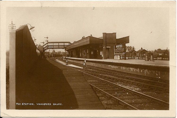 Woodford Halse railway station httpsuploadwikimediaorgwikipediacommonsthu