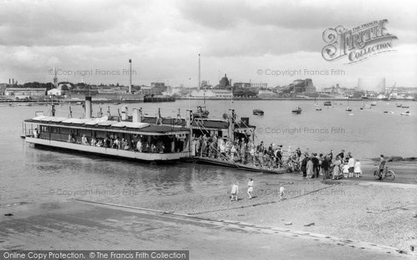 Woolston Floating Bridge Woolston Floating Bridge c1960 Francis Frith