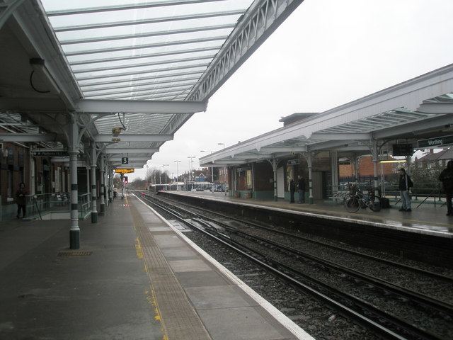 Worthing railway station