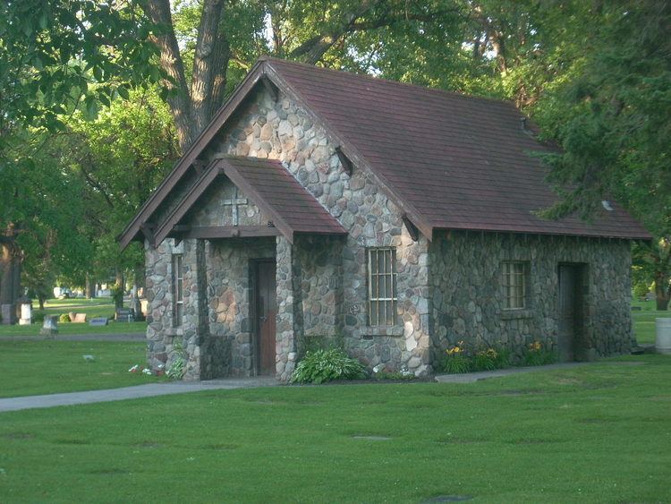 WPA Stone Structures in Memorial Park and Calvary Cemetery