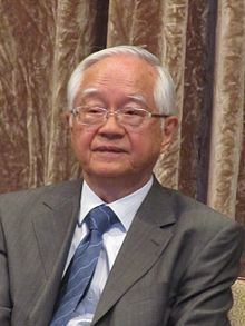 Wu Jinglian httpsuploadwikimediaorgwikipediacommonsthu