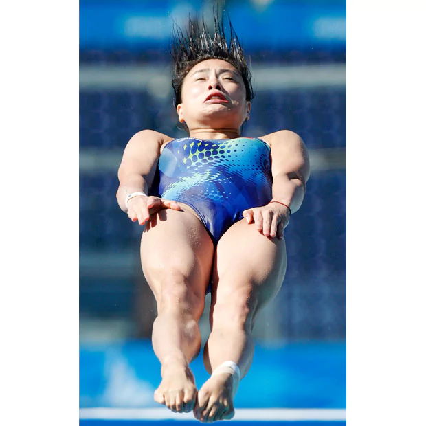Wu Minxia Diving at the FINA Swimming World Championships in Rome