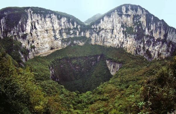Xiaozhai Tiankeng 10 Most Incredible Sinkholes Xiaozhai Tiankeng also referred to as