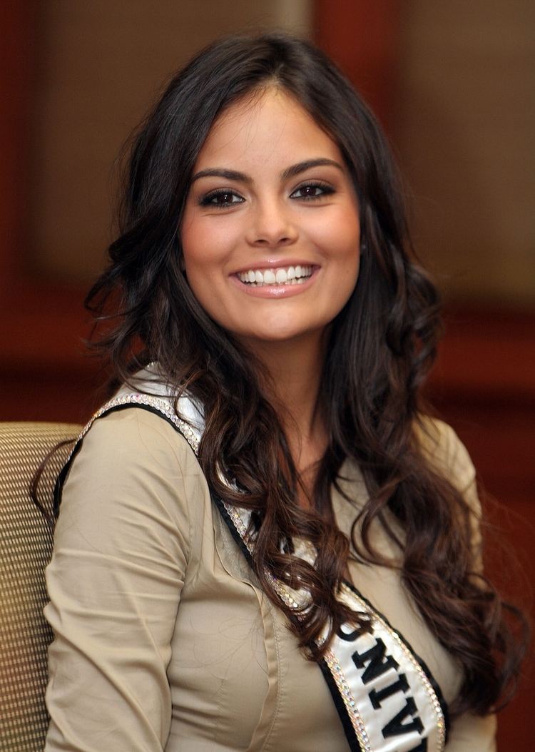 Ximena Navarrete httpsuploadwikimediaorgwikipediacommons00