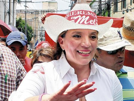 Xiomara Castro wwwradionicaraguacomnifilesnews5jpg