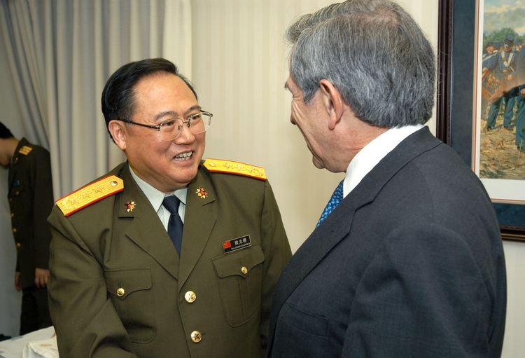 Xiong Guangkai Chinese Deputy Chief of the General Staff Gen Xiong Guangkai talks
