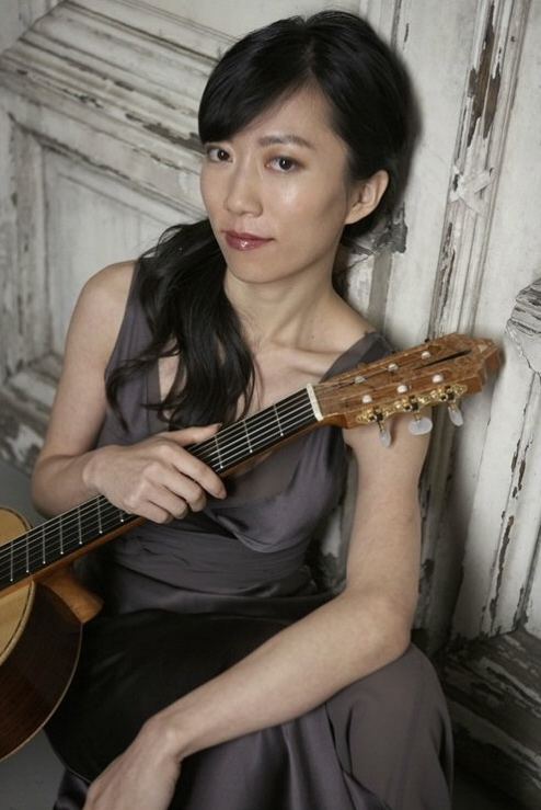 Xue Fei Xuefei Yang Guitar Arranger Short Biography