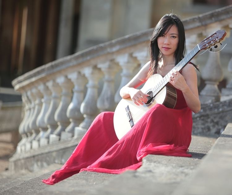 Xue Fei Xuefei Yang Classical Guitarist