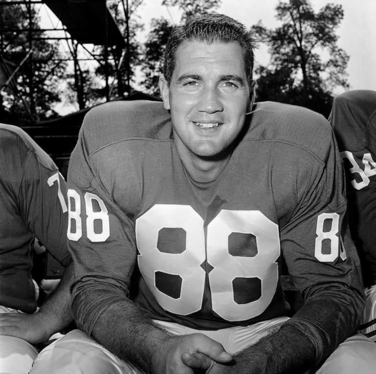 Y. A. Tittle True to the game YA Tittle remembers teammate Pat