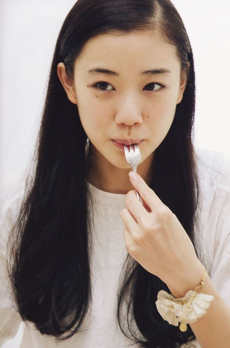 Yū Aoi 1000 images about aoi yu on Pinterest Album Kawaii and Kimonos