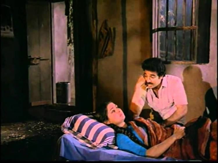Yaadgaar (1984 film) httpsiytimgcomviuJZFtPqqU2Qmaxresdefaultjpg