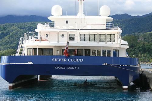 Yacht Silver Cloud httpsimageyachtcharterfleetcomcharterSILVER