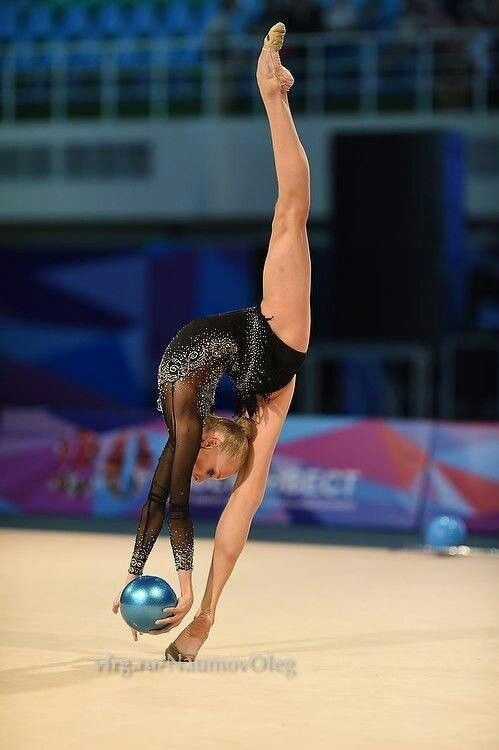 Yana Kudryavtseva Yana Kudryavtseva Russia Rhythmic Gymnastics 0