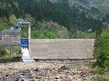 Yanbara Dam httpsuploadwikimediaorgwikipediacommonsthu