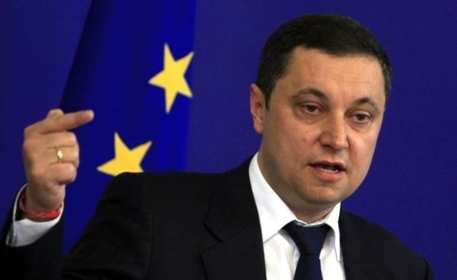 Yane Yanev Yane Yanev to Advise Bulgarias PM Borisov on Fight against