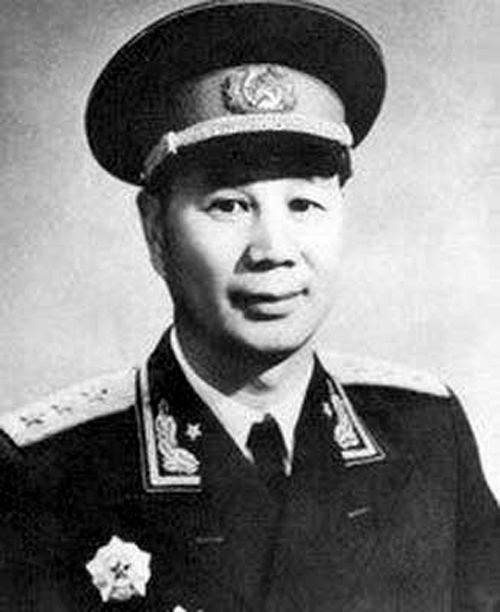 Yang Chengwu httpsuploadwikimediaorgwikipediacommonsaa
