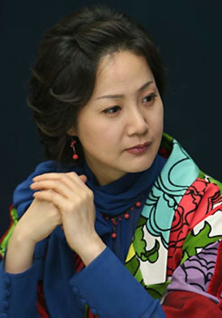 Yang Mi-kyung starkoreandramaorgwpcontentuploads200606Ya
