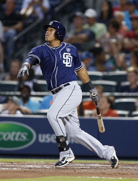 Padres INF Yangervis Solarte wins Tony Conigliaro Award